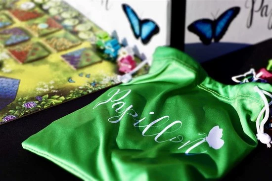 Kolossal Games Papillon - Engelstalig Bordspel 4 Kolossal Games Papillon - Engelstalig Bordspel - Afbeelding 2