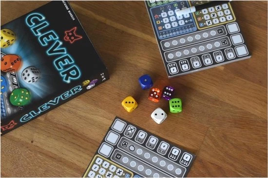 Merkloos Spellenbundel - Kaartspel - Dobbelspel - 2 Stuks - Clever & De Weerwolven Van Wakkerdam 8 Merkloos Spellenbundel - Kaartspel - Dobbelspel - 2 Stuks - Clever & De Weerwolven Van Wakkerdam - Afbeelding 6