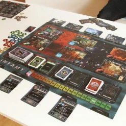 Merkloos Infamy -Spellenvoor Verkoopwinkel 550x367 4