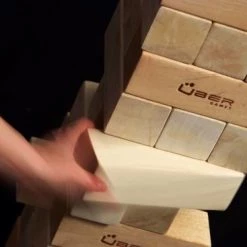 Ubergames Mega Stapeltoren, Tot 200 Cm. 40 Kg. ECO Hardhout -Spellenvoor Verkoopwinkel 550x367 7