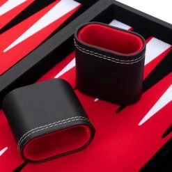 Longfield Backgammon 18inch, Rood/zwart/wit Ingelegd Vilt 11 Longfield Backgammon 18inch, Rood/zwart/wit Ingelegd Vilt -Spellenvoor Verkoopwinkel 550x442 6