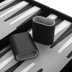 Longfield Backgammon 15 Inch Grijs/ Zwart/ Wit Gestikt -Spellenvoor Verkoopwinkel 550x442 8