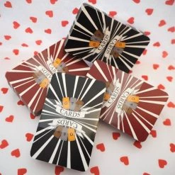 GSB Genderneutrale Speelkaarten - Sunrays - Dubbelpak In Plastic Doos -Spellenvoor Verkoopwinkel 550x542 5